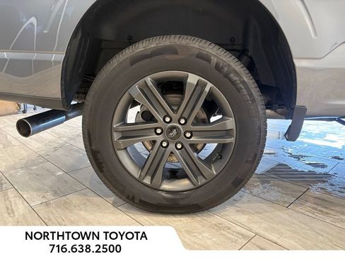 Used 2021 Ford F150 Lariat w/ Equipment Group 502A High AWD/4WD image 23