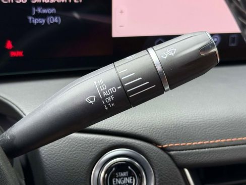 Used 2025 Cadillac CT5 V RWD image 31