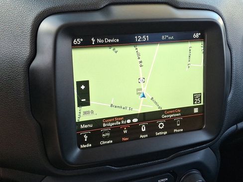 Certified 2023 Jeep Renegade Latitude image 16