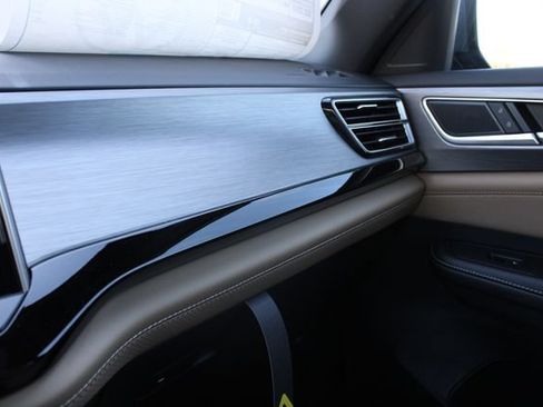 New 2026 Volkswagen Atlas Cross Sport SE AWD/4WD image 19