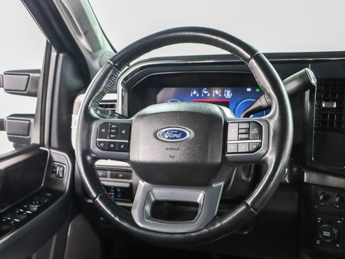 Used 2023 Ford F250 Lariat w/ Sport Appearance Package image 13