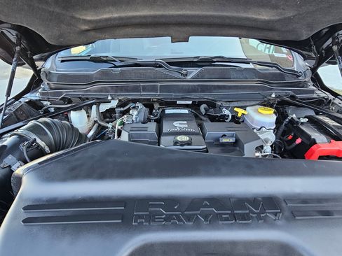 Used 2024 RAM 3500 Limited AWD/4WD image 31