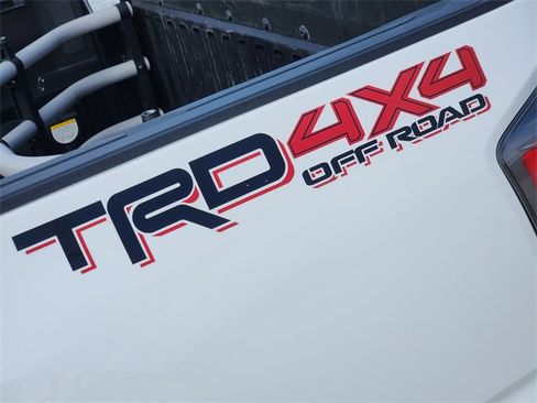 Used 2021 Toyota Tacoma TRD Off-Road image 13
