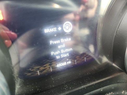 Used 2022 Jeep Wrangler Unlimited Sahara w/ Cold Weather Group AWD/4WD image 5