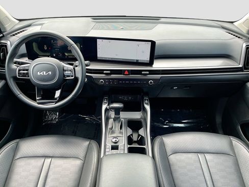 Certified 2024 Kia Sorento S FWD image 28