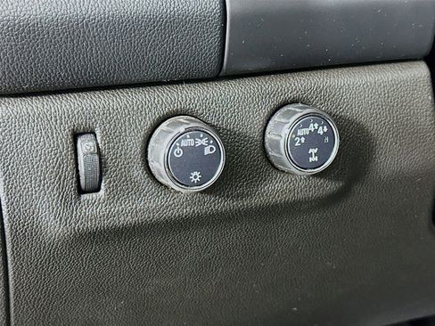 Used 2021 Chevrolet Colorado LT w/ Fleet Safety Package AWD/4WD image 11