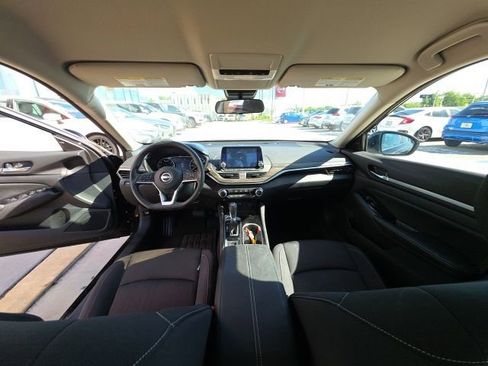 Used 2023 Nissan Altima 2.5 SV image 25