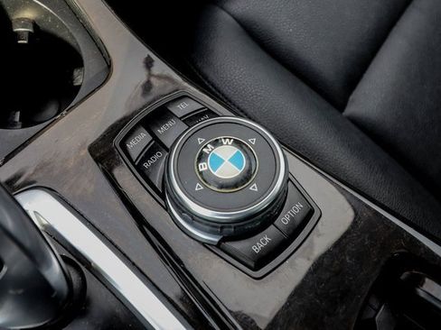 Used 2015 BMW 528i xDrive 528i xDrive image 8