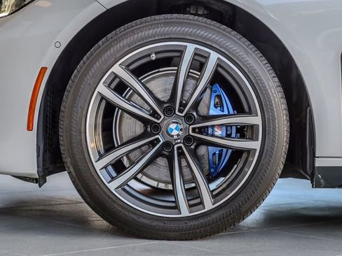 Used 2020 BMW 740i xDrive w/ M Sport Package image 13