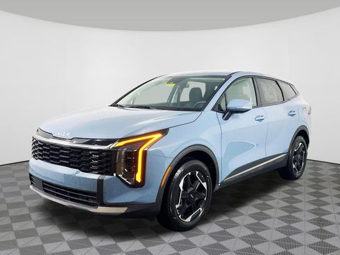 New 2026 Kia Sportage S image 2