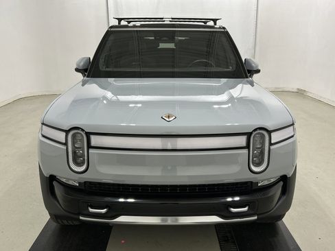 Used 2024 Rivian R1S Adventure AWD/4WD image 8