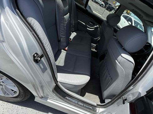 Used 2003 BMW 525i Sedan RWD image 30