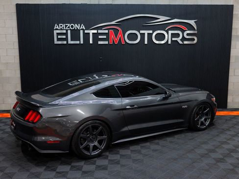 Used 2017 Ford Mustang GT Premium w/ GT Performance Package RWD image 18