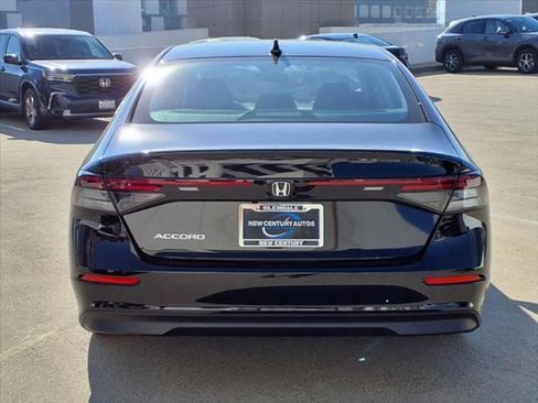 New 2025 Honda Accord LX image 5