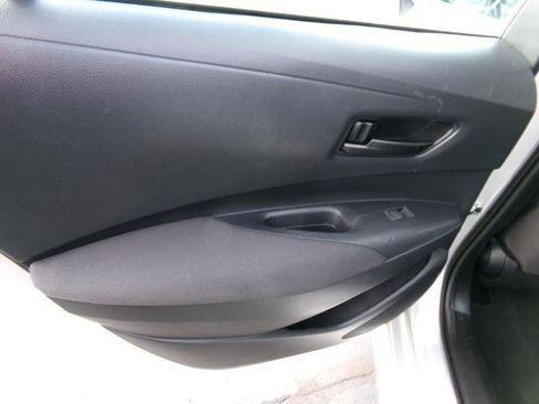 Used 2023 Toyota Corolla LE FWD image 28