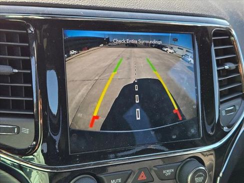 Used 2021 Jeep Grand Cherokee Limited image 10