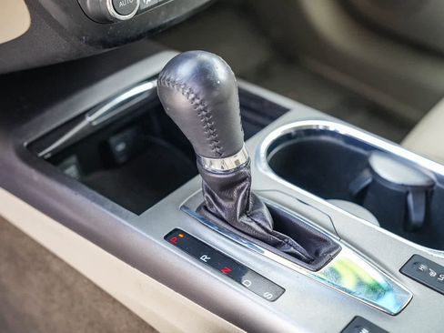 Used 2013 Acura RDX Tech Pkg image 16