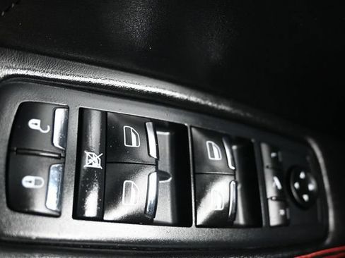 Used 2019 Maserati Ghibli S GranSport RWD image 25