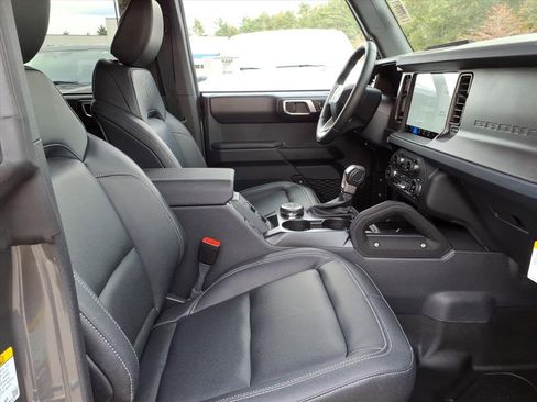 New 2025 Ford Bronco Badlands w/ Sasquatch Package image 8