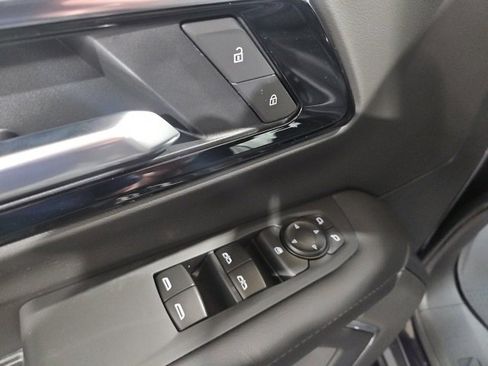 New 2025 Chevrolet Tahoe LS w/ LPO, Dark Essentials Package image 18