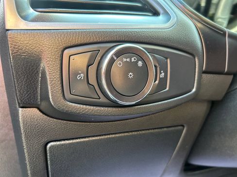 Used 2018 Ford Edge SE AWD/4WD image 20