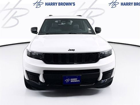 Used 2022 Jeep Grand Cherokee L Altitude image 27