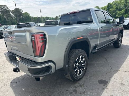 Used 2024 GMC Sierra 2500 AT4 w/ AT4 Premium Plus Package AWD/4WD image 6