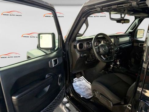 Used 2020 Jeep Wrangler Unlimited Sport AWD/4WD image 7