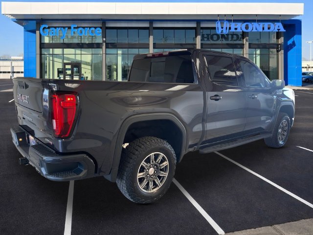 Used 2024 GMC Sierra 1500 AT4 w/ Technology Package AWD/4WD image 2