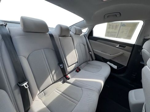 Used 2016 Hyundai Sonata SE image 18