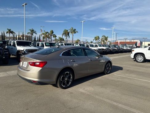Used 2023 Chevrolet Malibu LT FWD image 4