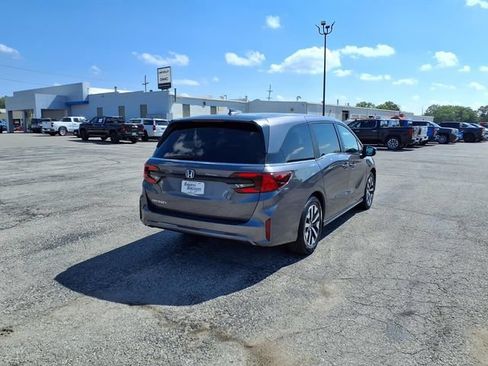Used 2025 Honda Odyssey EX-L image 17