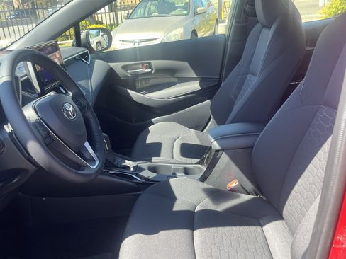 Used 2026 Toyota Corolla SE FWD image 5