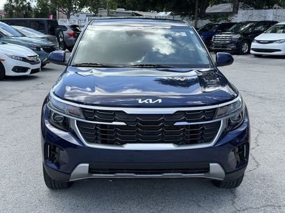 Certified 2025 Kia Seltos LX