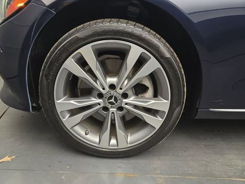 Used 2019 Mercedes-Benz C 300 4MATIC Sedan image 15