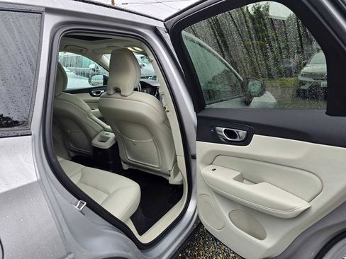 Certified 2024 Volvo XC60 T8 Plus w/ Protection Package Premier image 13