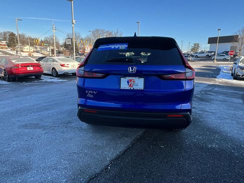 Used 2023 Honda CR-V EX image 5