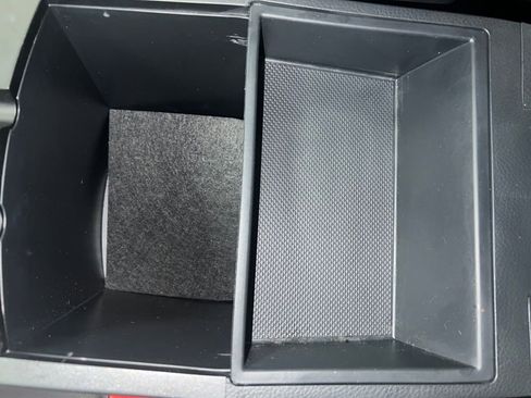 Used 2017 Hyundai Santa Fe SE w/ SE Premium Package 02 image 31