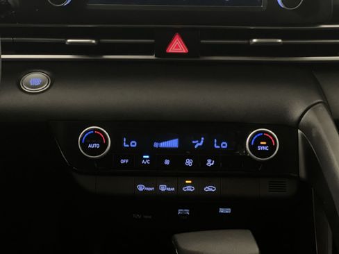 Used 2023 Hyundai Elantra SEL FWD image 20