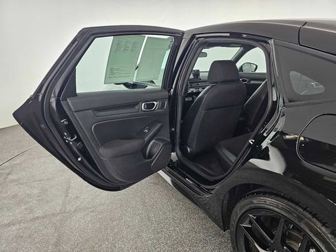 Used 2025 Honda Civic Sport image 15