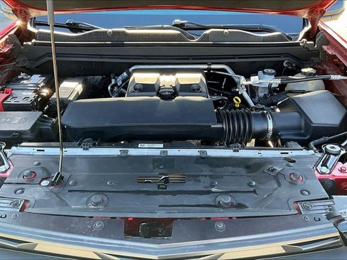 Used 2024 Chevrolet Colorado Trail Boss w/ Technology Package AWD/4WD image 33