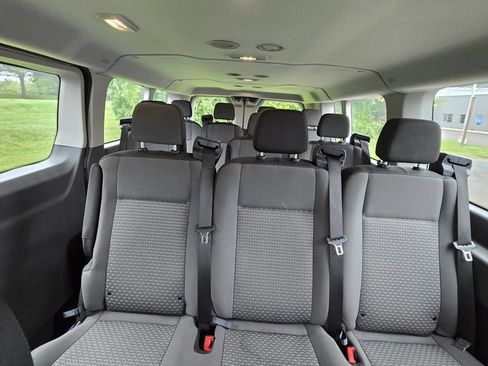 Used 2024 Ford Transit 350 XLT RWD image 4