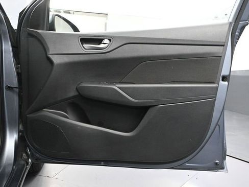 Used 2019 Hyundai Accent SE image 37