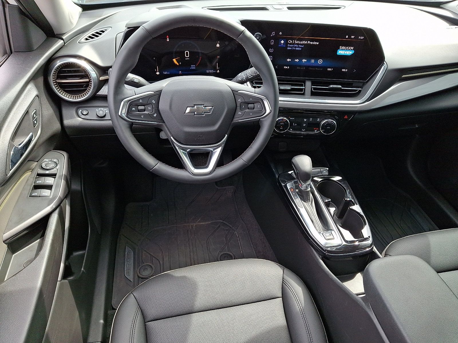 Used 2024 Chevrolet Trax ACTIV w/ Sunroof Package FWD image 12