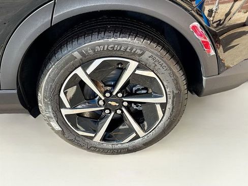 New 2026 Chevrolet Equinox EV LT FWD image 31
