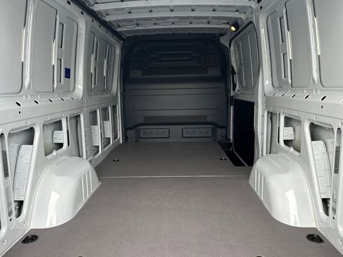 New 2025 Mercedes-Benz Sprinter 2500 image 14