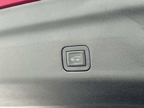 Used 2026 GMC Yukon AT4 w/ LPO, Floor Liner Package image 15