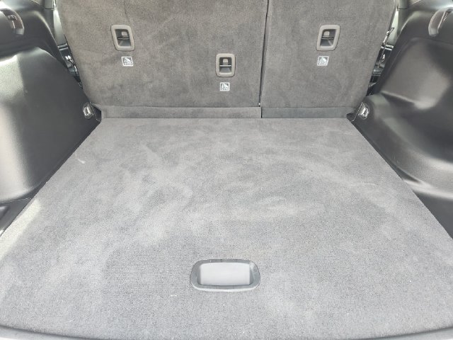 Used 2025 Jeep Grand Cherokee Altitude RWD image 32