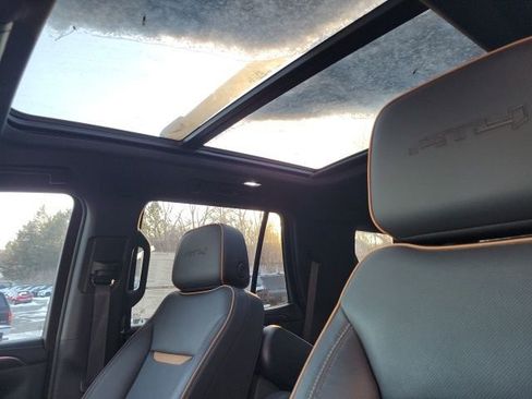 Used 2024 GMC Yukon AT4 w/ AT4 Premium Plus Package image 20