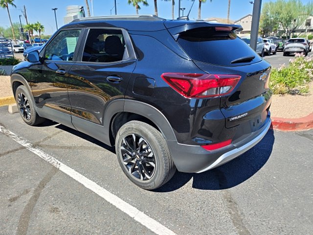 Used 2023 Chevrolet TrailBlazer LT FWD image 12